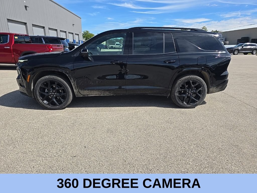 Used 2026 Chevrolet Traverse RS AWD/4WD image 3