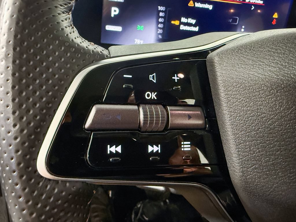 Certified 2023 Nissan Ariya FWD image 36
