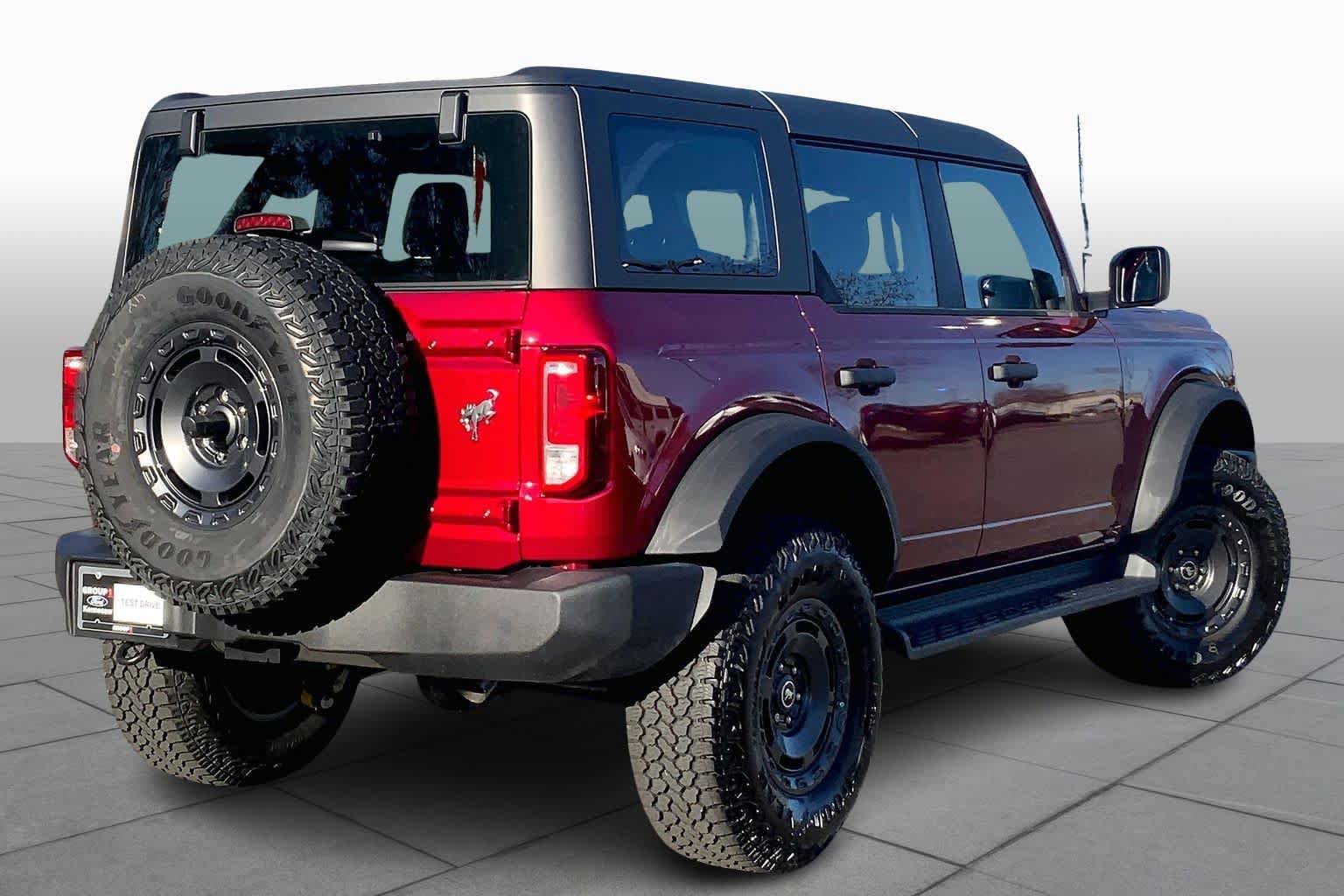 Certified 2025 Ford Bronco 4-Door w/ Sasquatch Package AWD/4WD image 13