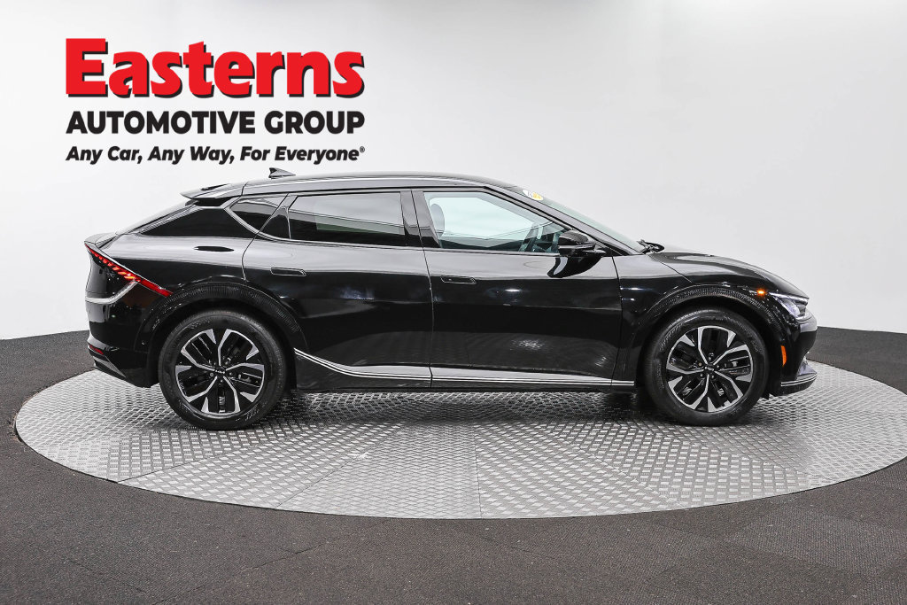 Used 2023 Kia EV6 Wind w/ Wind Technology Package AWD/4WD image 5