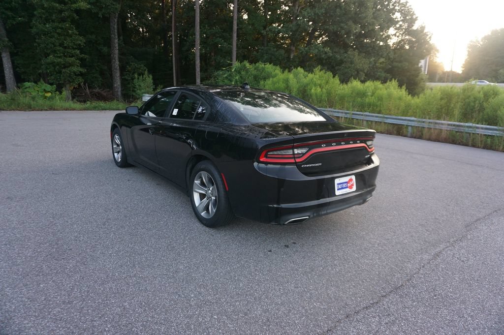 Used 2018 Dodge Charger SXT Plus w/ Navigation & Travel Group RWD image 19