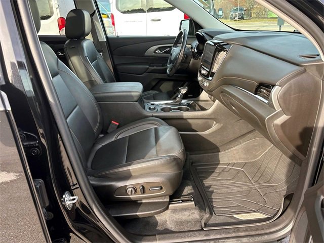 Used 2021 Chevrolet Traverse RS w/ LPO, Floor Liner Package image 18