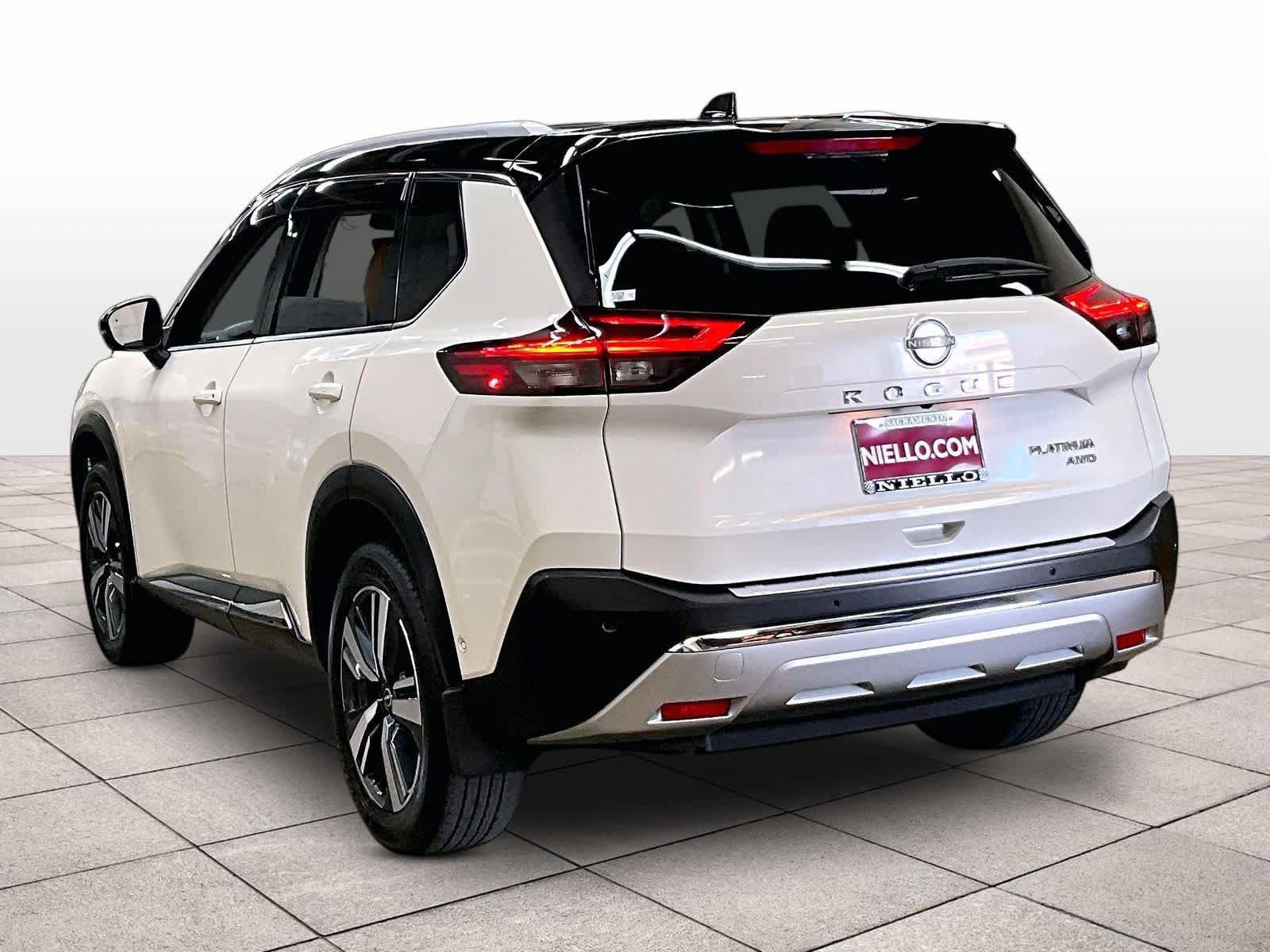 Used 2023 Nissan Rogue Platinum w/ Platinum Premium Package AWD/4WD image 15