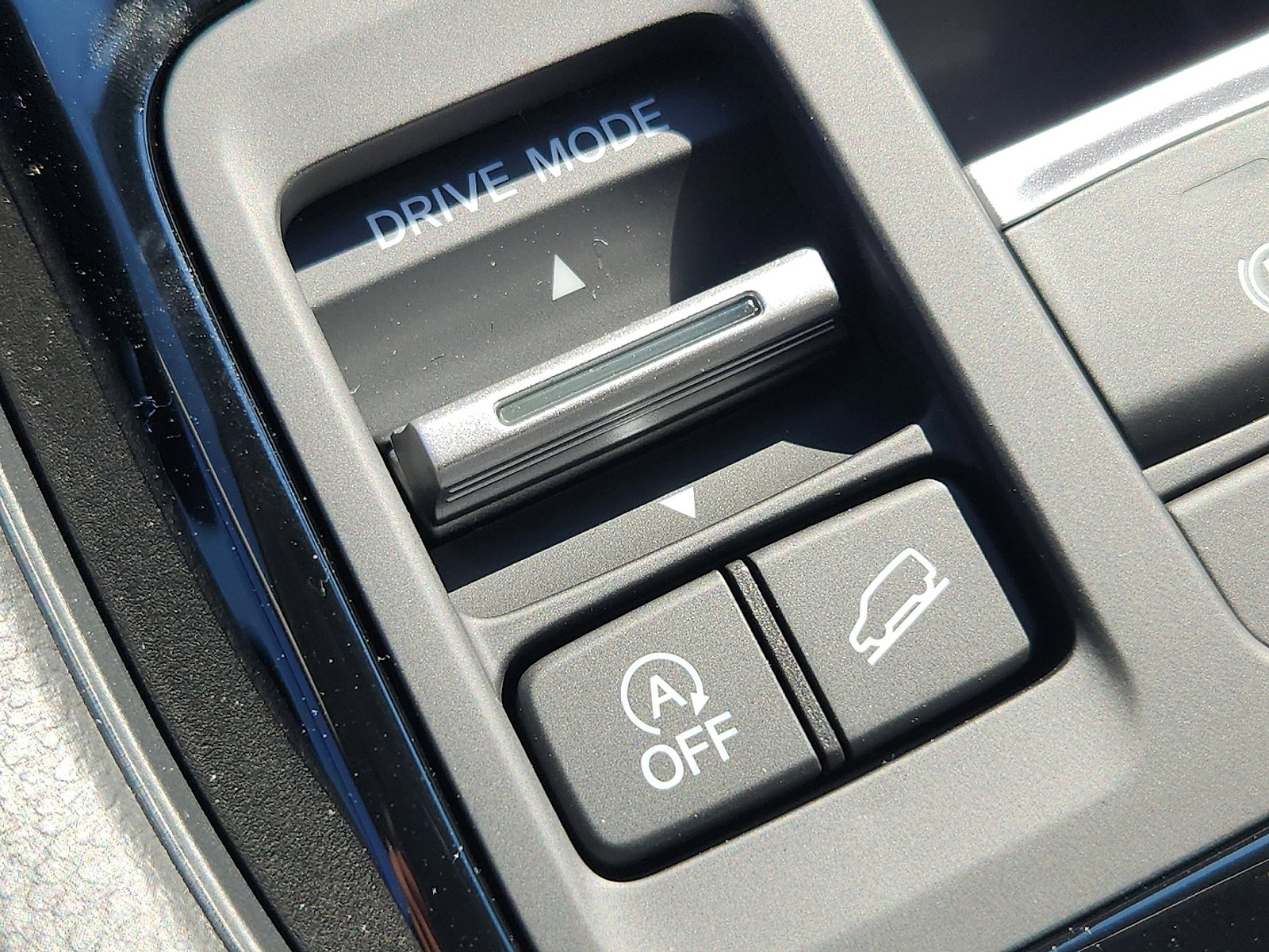 New 2025 Honda Pilot Touring image 17