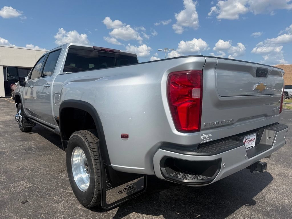 Used 2022 Chevrolet Silverado 3500 High Country AWD/4WD image 21