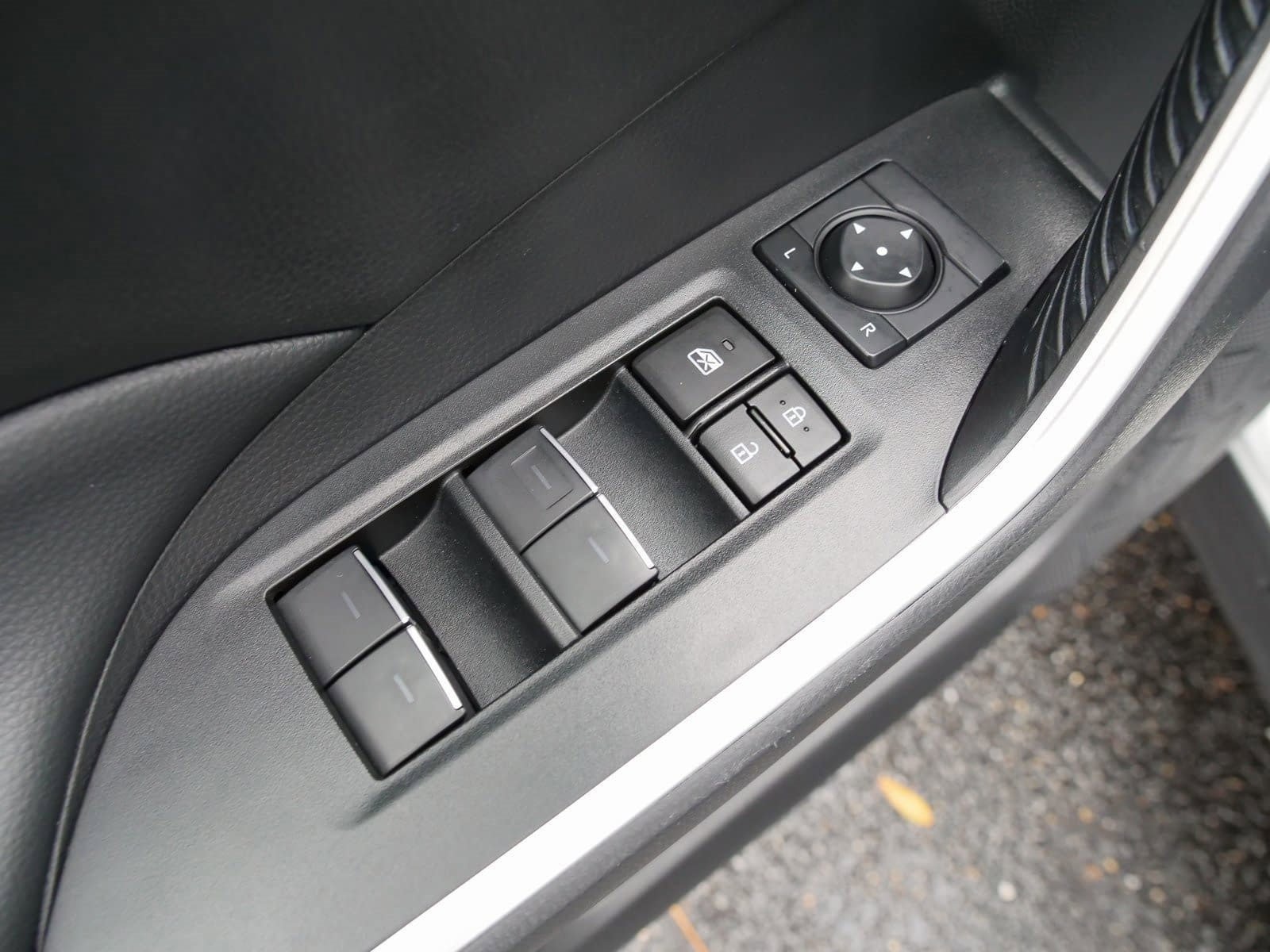 Used 2023 Toyota RAV4 XLE image 18