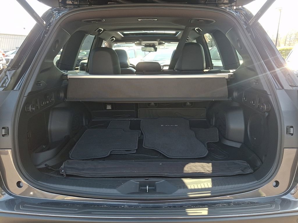 Used 2025 Subaru Forester Touring image 28
