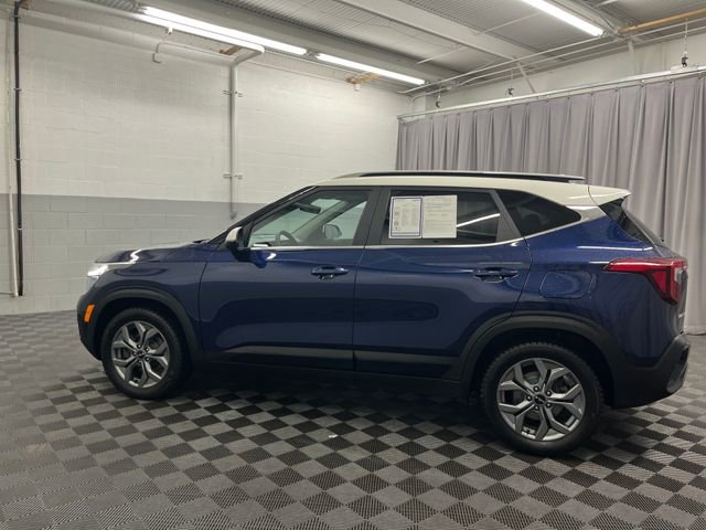 Certified 2024 Kia Seltos S image 9