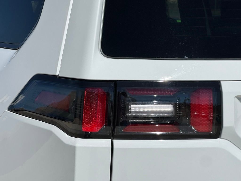 New 2026 Jeep Cherokee Laredo image 9