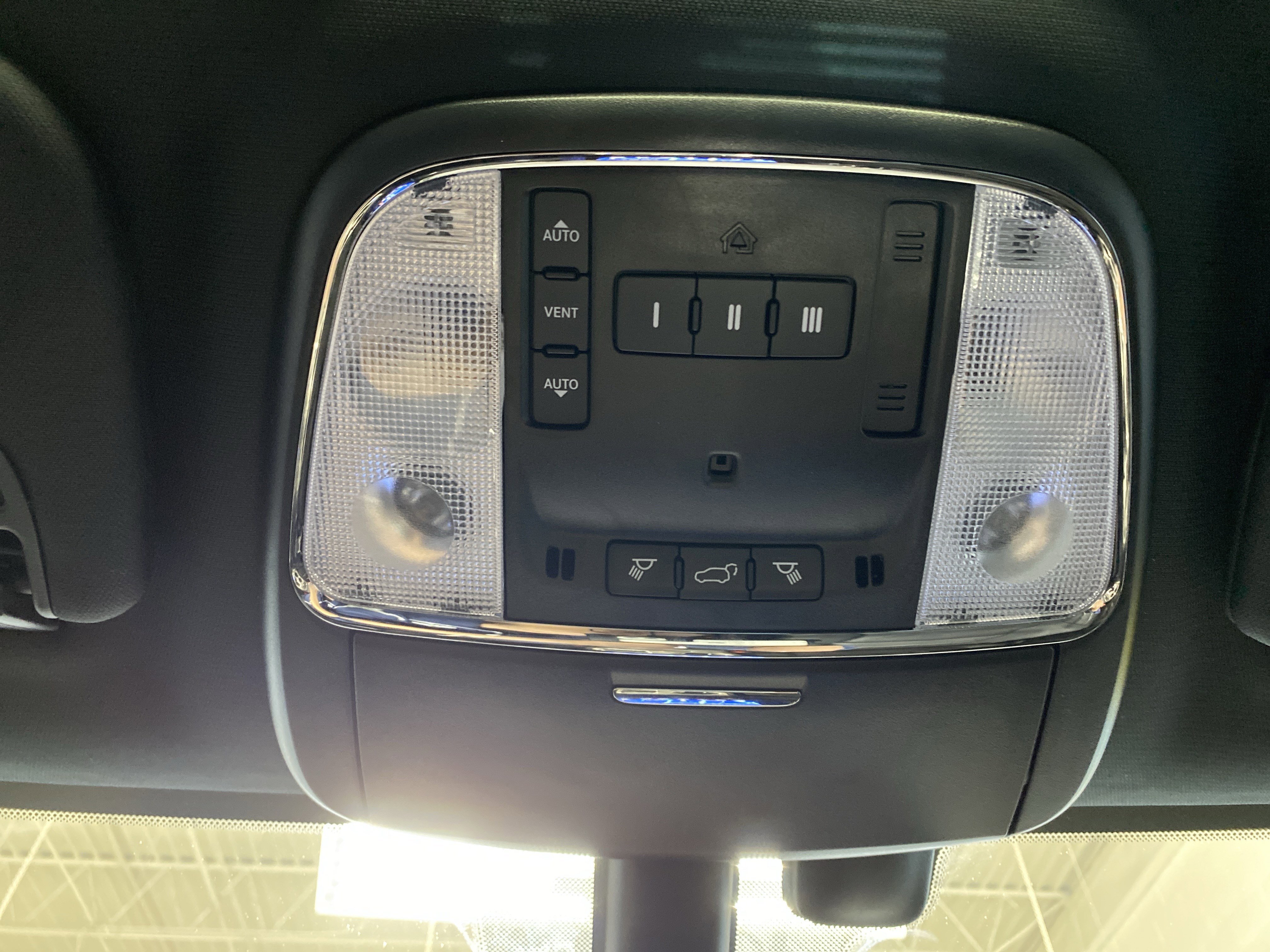 Certified 2022 Jeep Grand Cherokee Limited image 27