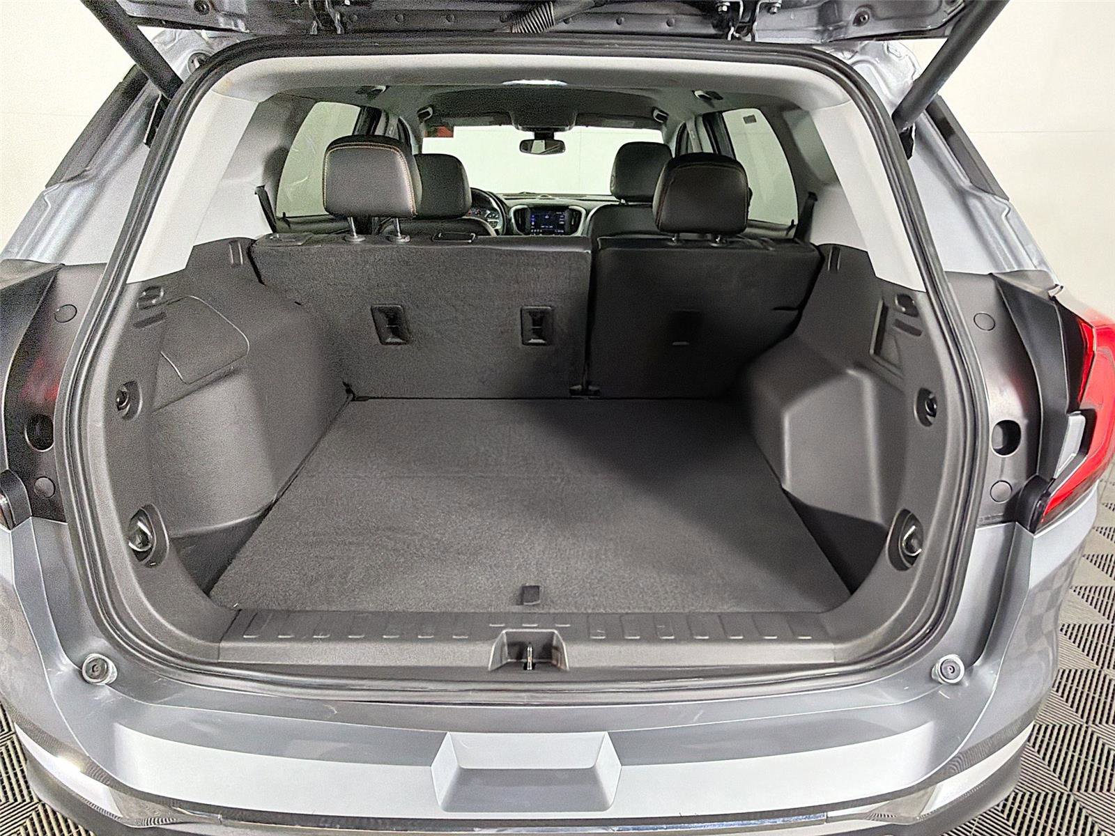 Used 2021 GMC Terrain SLT w/ Infotainment Package II image 26