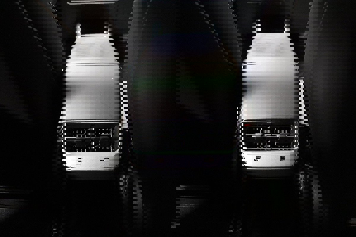 Used 2020 Tesla Model 3 Long Range image 41