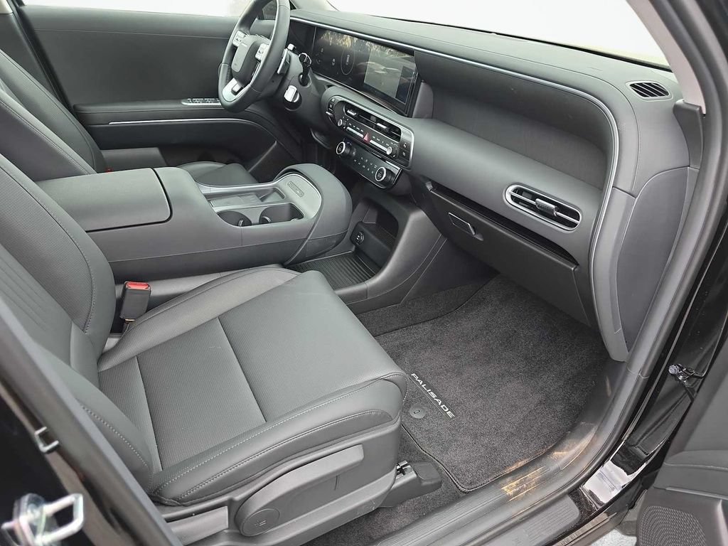 Certified 2026 Hyundai Palisade SEL FWD image 34