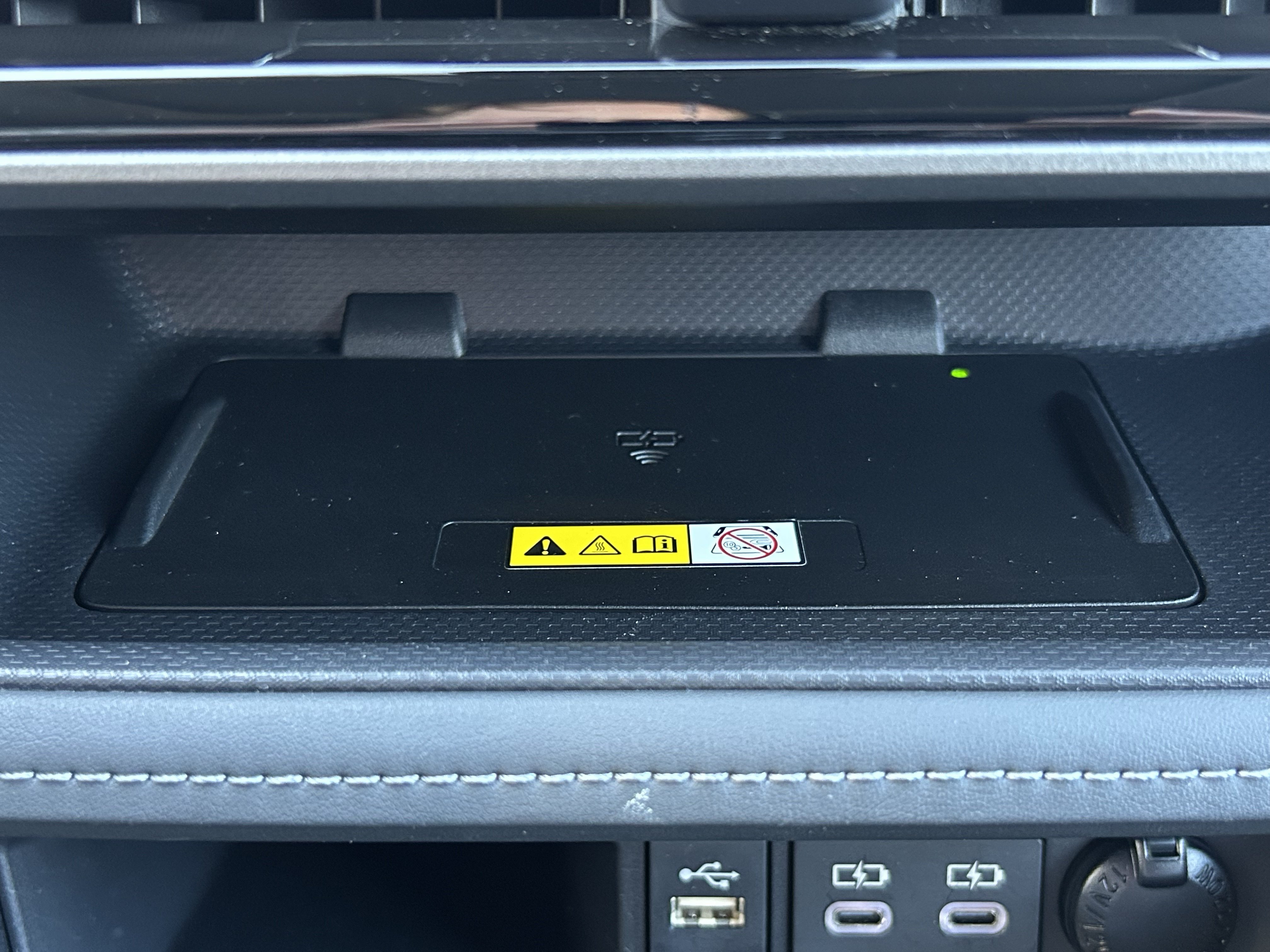 Used 2023 Toyota Highlander XLE AWD/4WD image 33