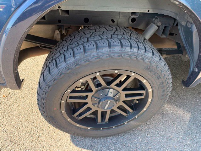 Used 2015 Ford F150 Lariat w/ Equipment Group 502A Luxury AWD/4WD image 11