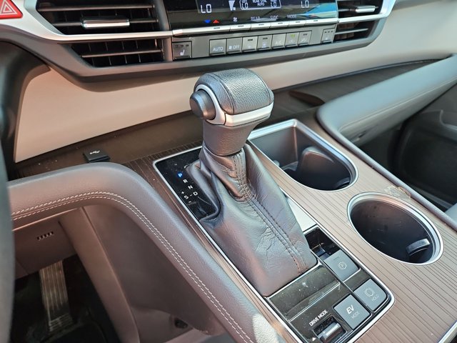 Used 2021 Toyota Sienna XLE FWD image 11