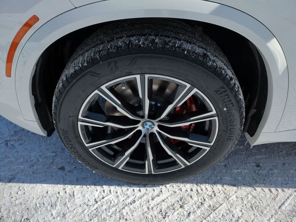 New 2026 BMW X5 xDrive40i w/ M Sport Package image 30