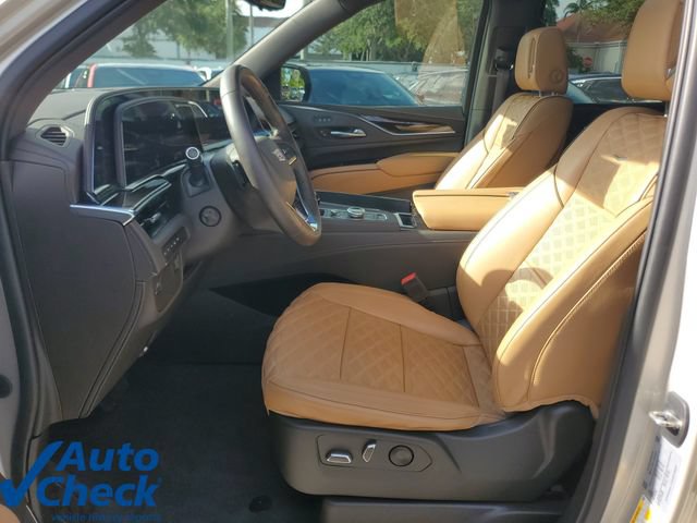 Used 2022 Cadillac Escalade Premium Luxury AWD/4WD image 19
