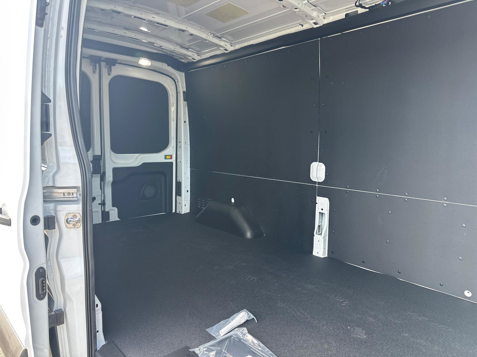 New 2026 Ford Transit 250 148 Medium Roof w/ Load Area Protection Package RWD image 8