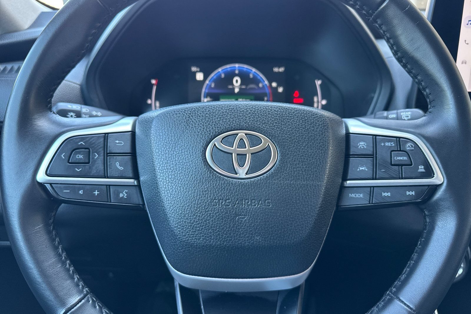 Certified 2025 Toyota Grand Highlander FWD image 38