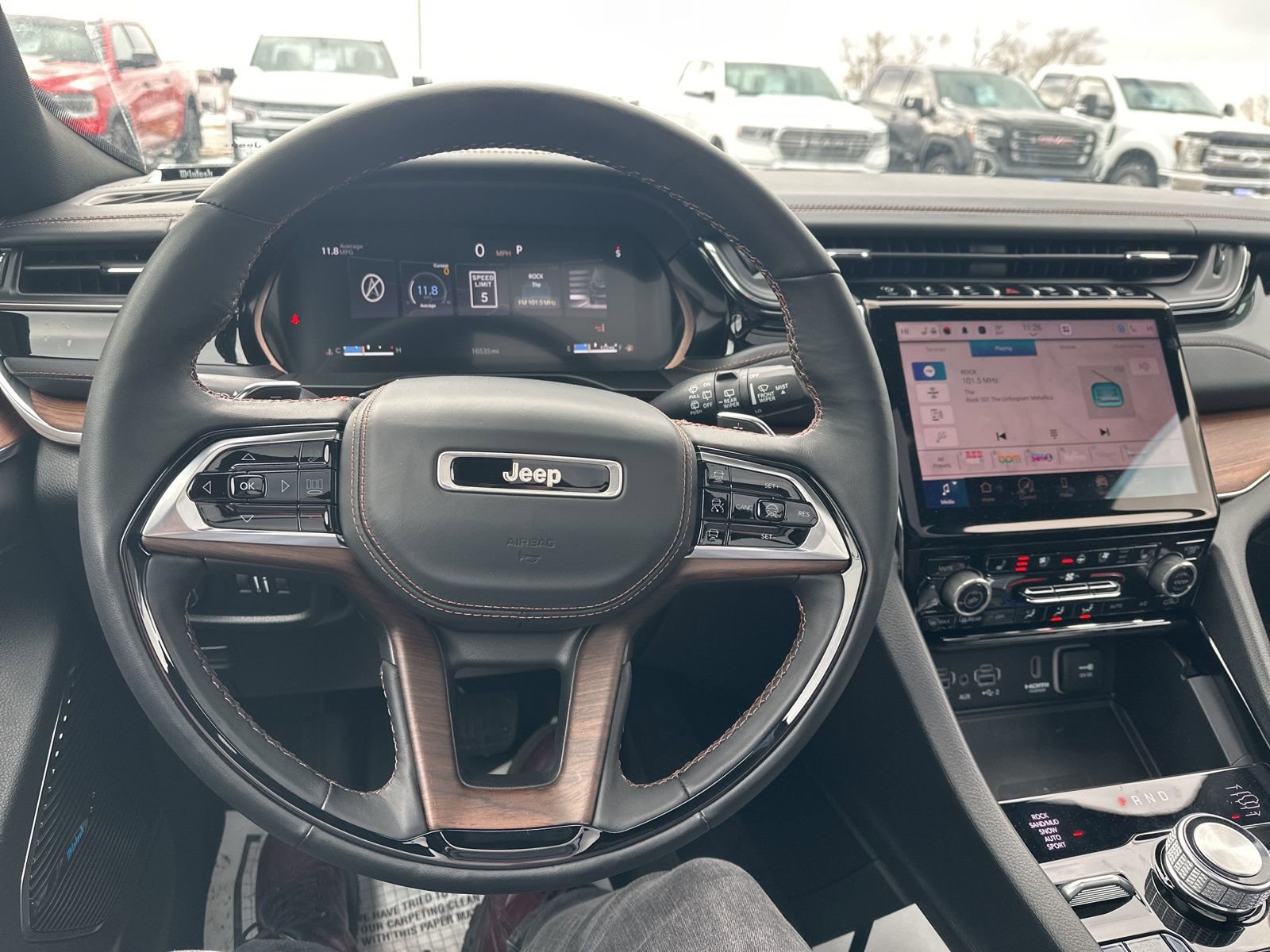 Used 2024 Jeep Grand Cherokee Summit w/ Luxury Tech Group V image 51