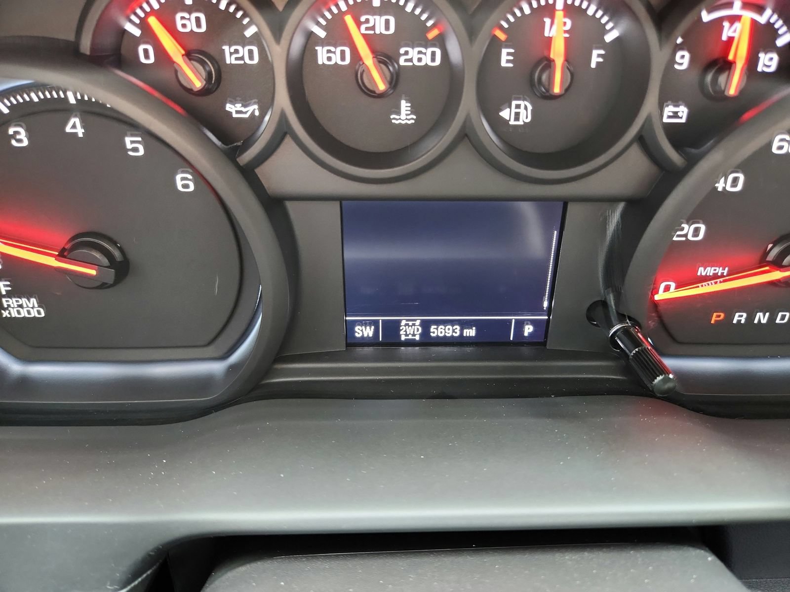 Used 2025 Chevrolet Silverado 1500 Custom Trail Boss w/ Dark Appearance Package AWD/4WD image 13