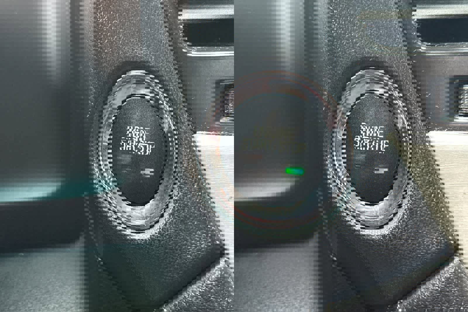 Used 2015 GMC Yukon SLT image 31