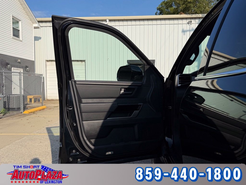 Used 2026 Toyota Tundra Limited AWD/4WD image 28