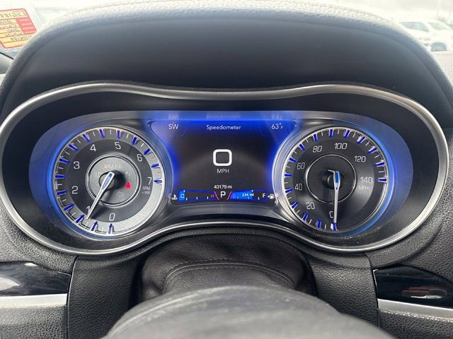 Used 2021 Chrysler 300 S RWD image 13