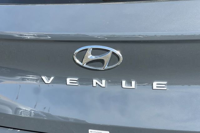 New 2026 Hyundai Venue SE image 9