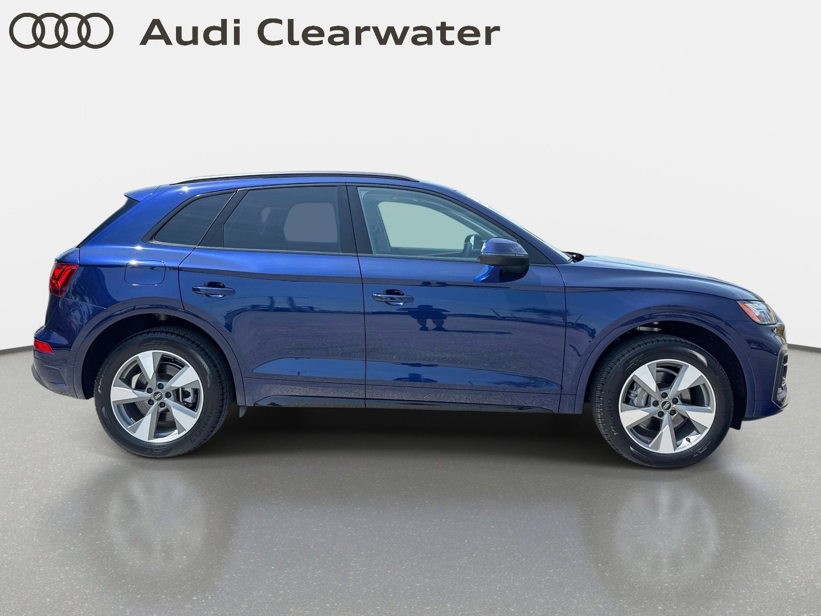 Used 2025 Audi Q5 2.0T Premium w/ Convenience Plus Package image 5