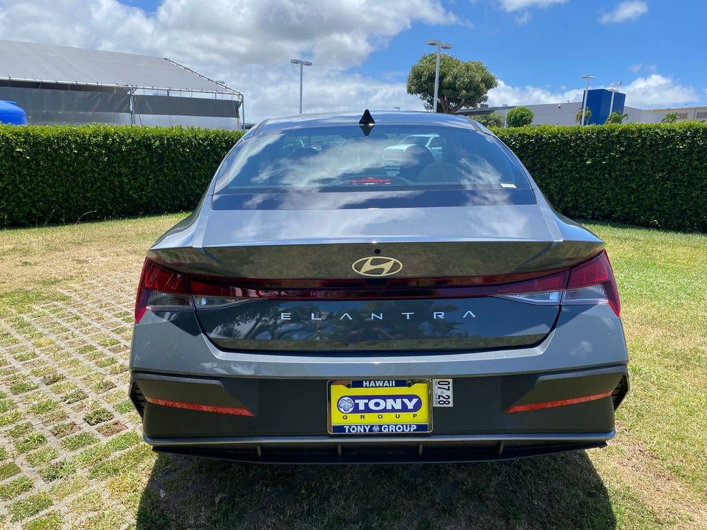New 2026 Hyundai Elantra SE FWD image 6
