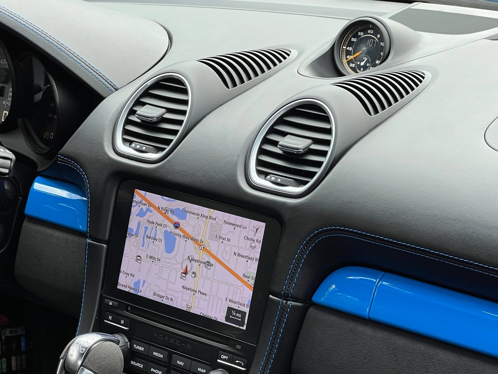 Certified 2023 Porsche 718 Cayman GT4 RWD image 33