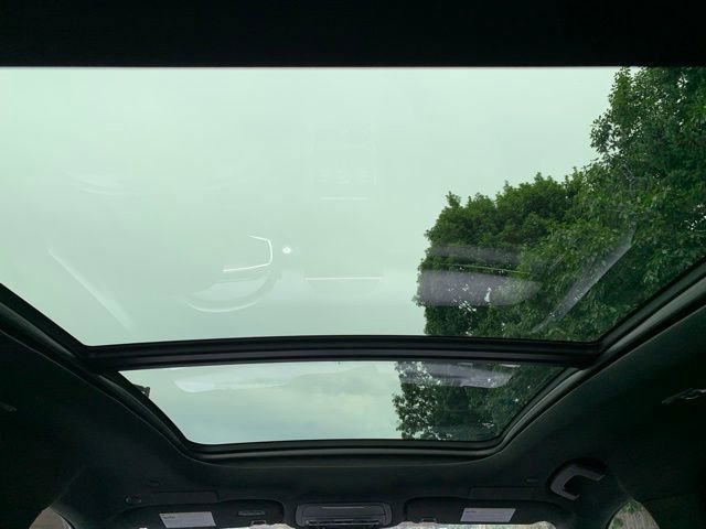 New 2025 Lincoln Nautilus Reserve image 5