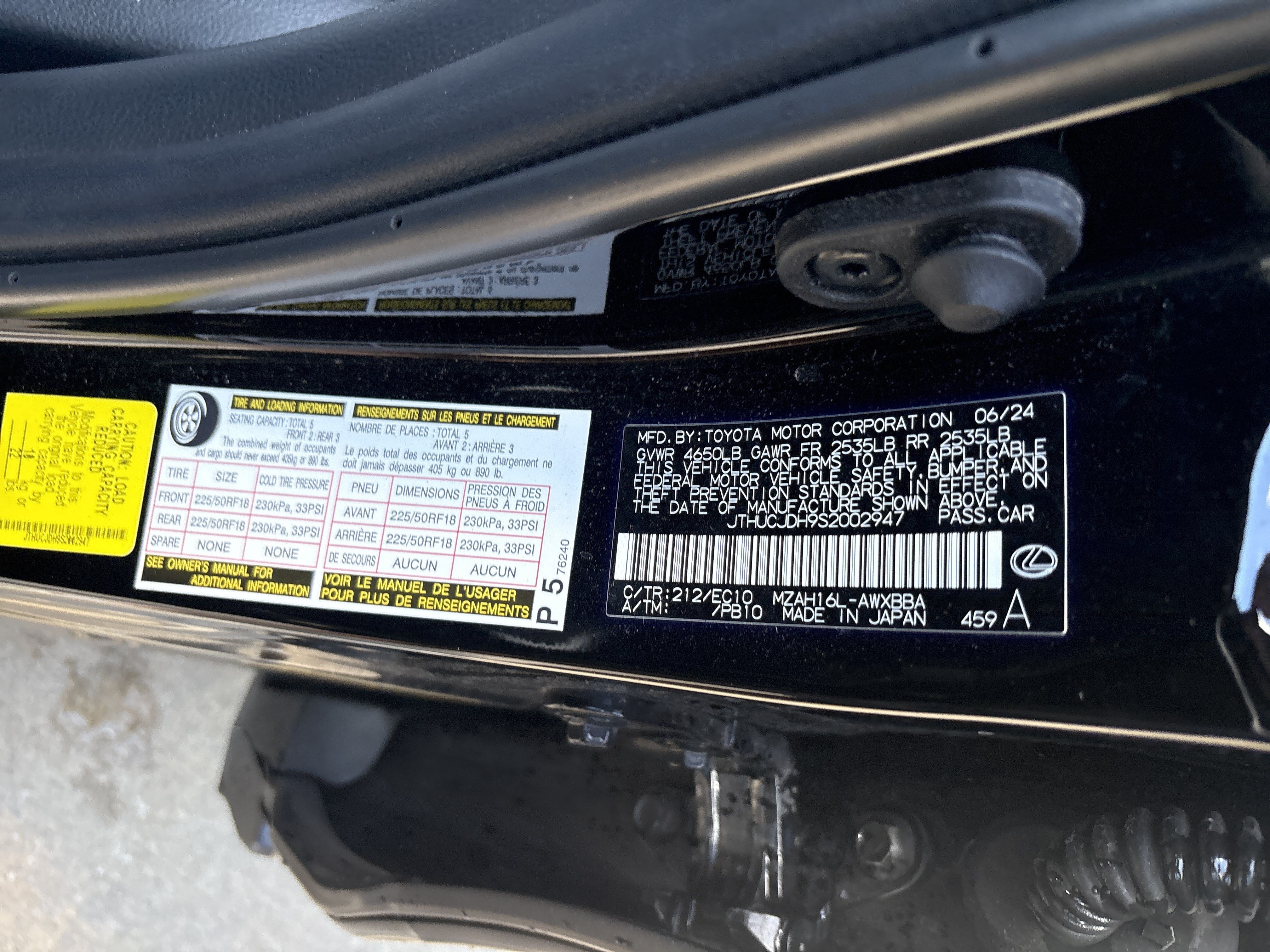 Used 2025 Lexus UX 300h AWD w/ Accessory Package (Z1) image 35