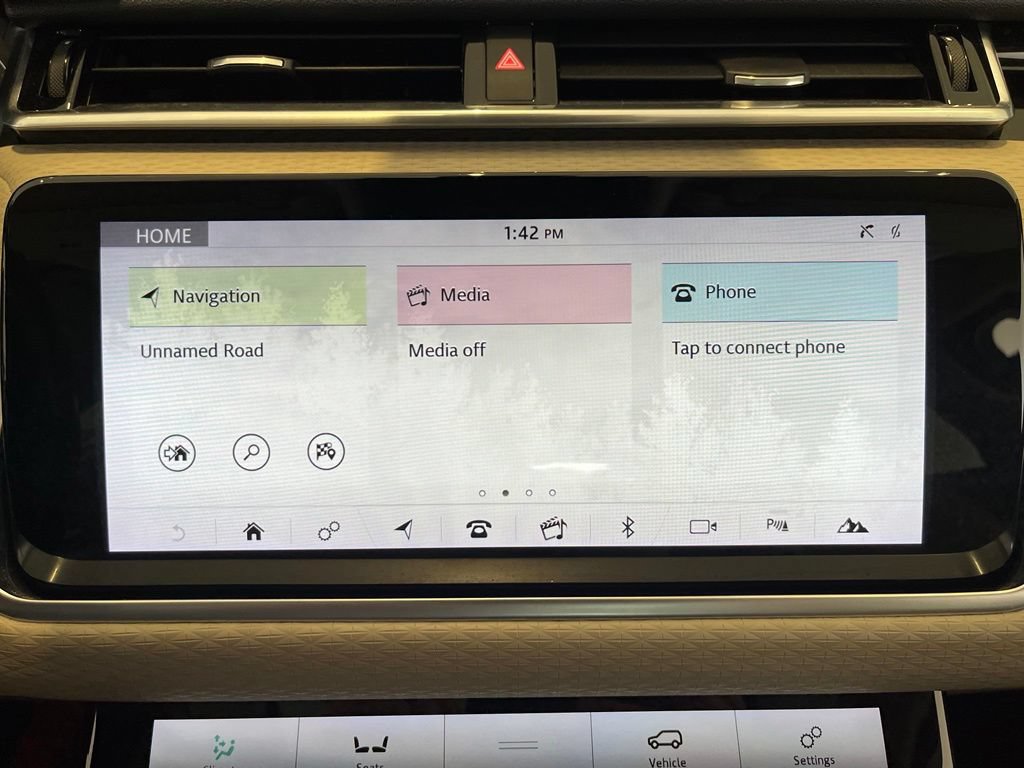 Certified 2020 Land Rover Range Rover Velar R-Dynamic S AWD/4WD image 39