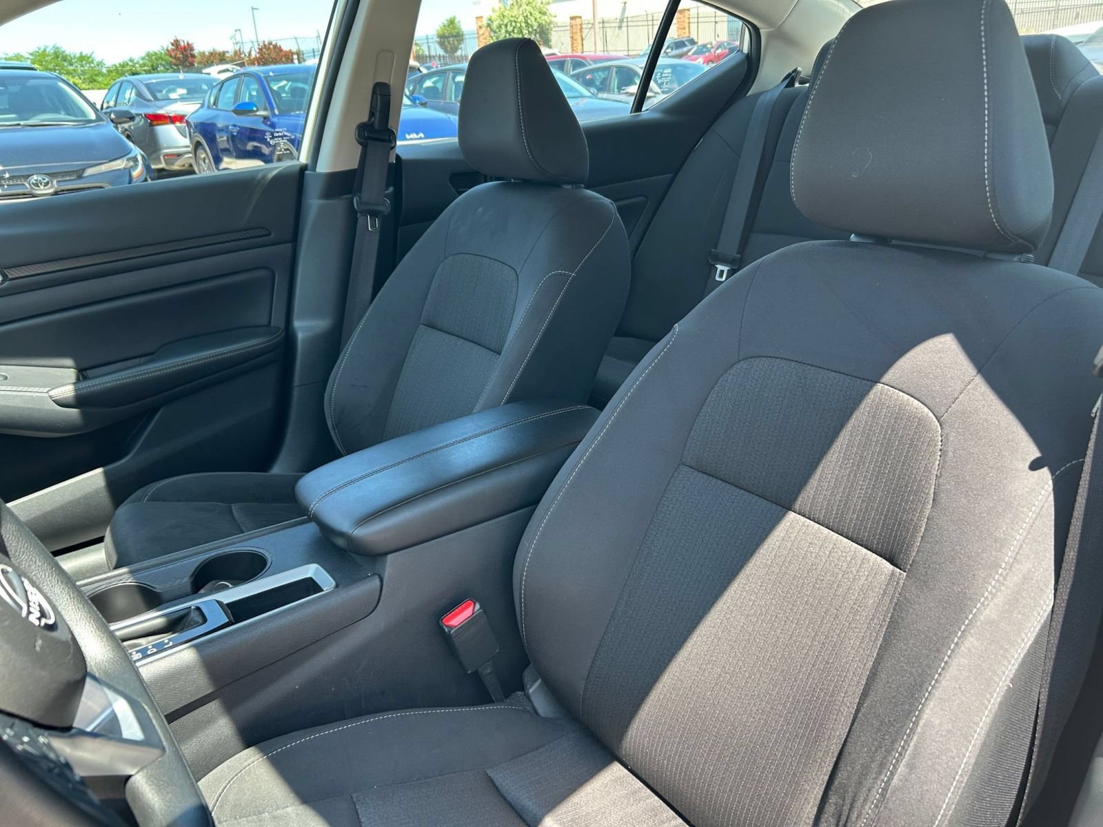 Used 2025 Nissan Altima 2.5 SV FWD image 26