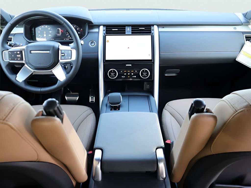 New 2026 Land Rover Discovery Limited Edition image 14