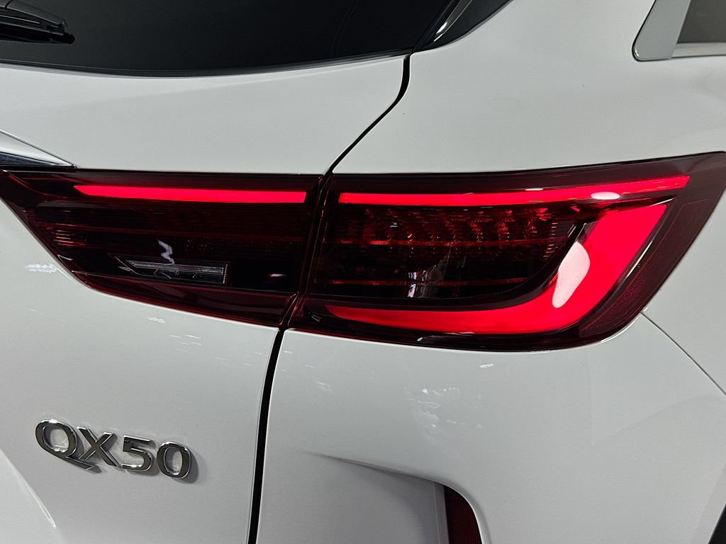 Certified 2024 INFINITI QX50 Pure FWD image 35