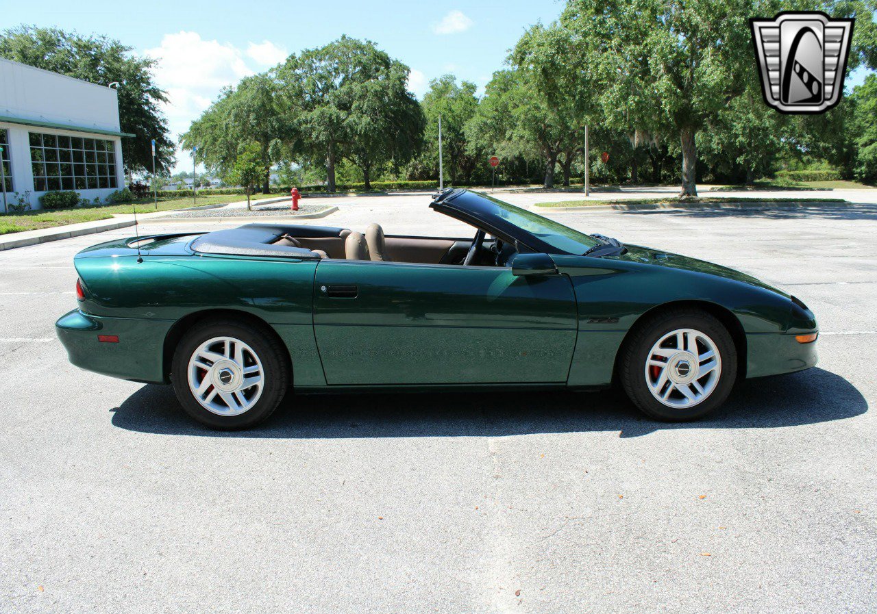 Used 1995 Chevrolet Camaro Z28 image 14