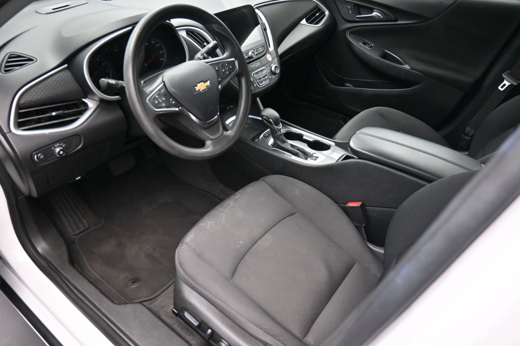 Used 2024 Chevrolet Malibu LT FWD image 19