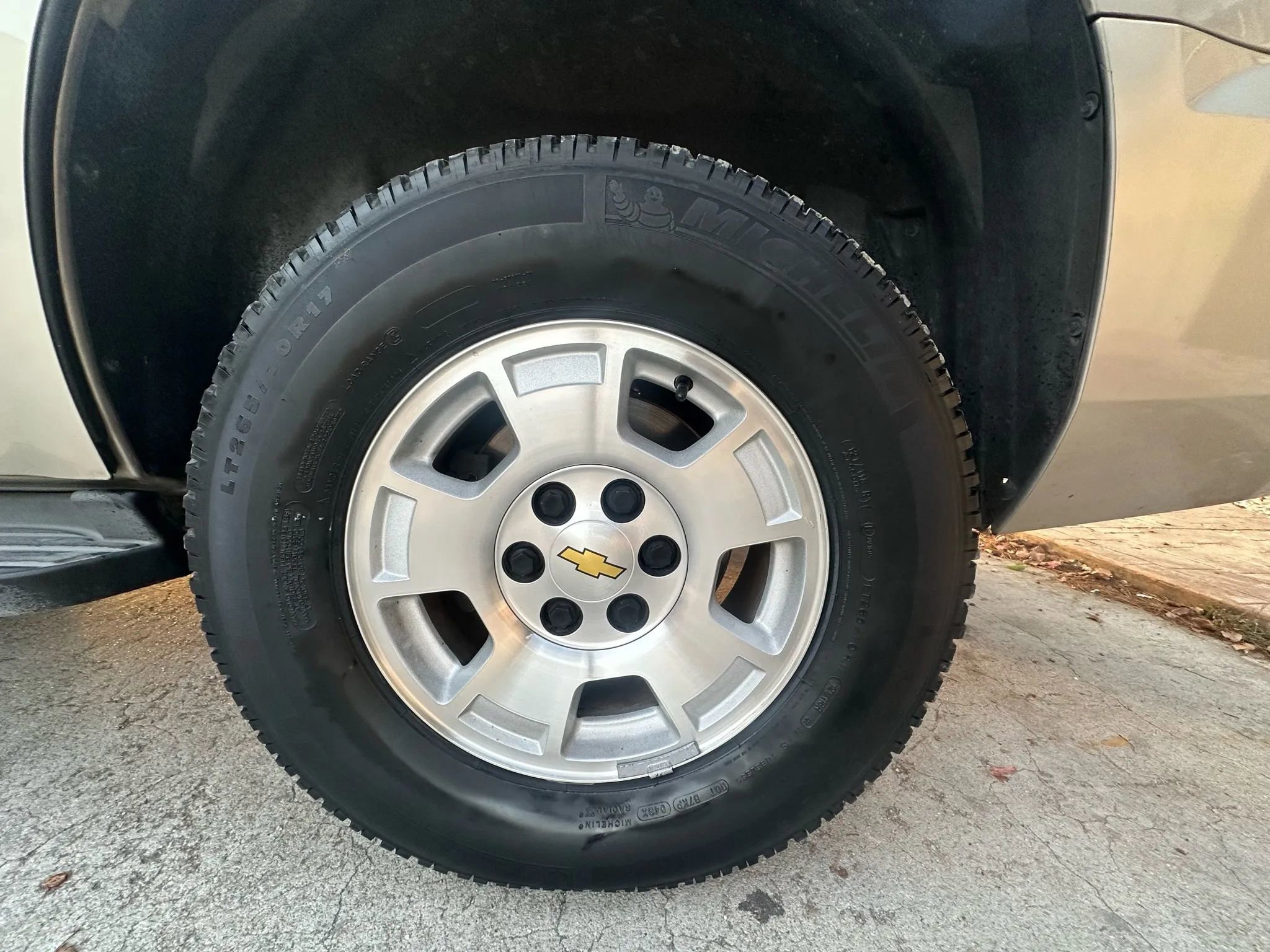 Used 2013 Chevrolet Tahoe LS w/ Convenience Package image 25