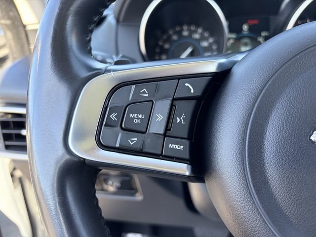 Used 2018 Jaguar F-PACE Prestige image 8