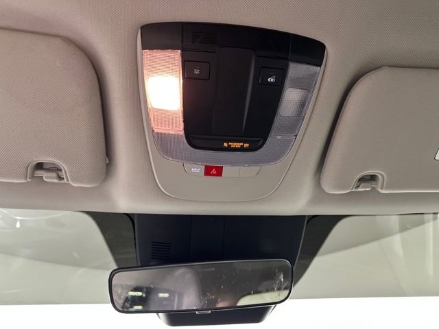 Used 2024 Kia Sorento S w/ Panoramic Sunroof Package image 24