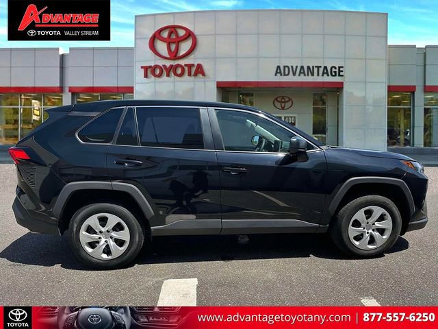 Certified 2024 Toyota RAV4 LE AWD/4WD image 5