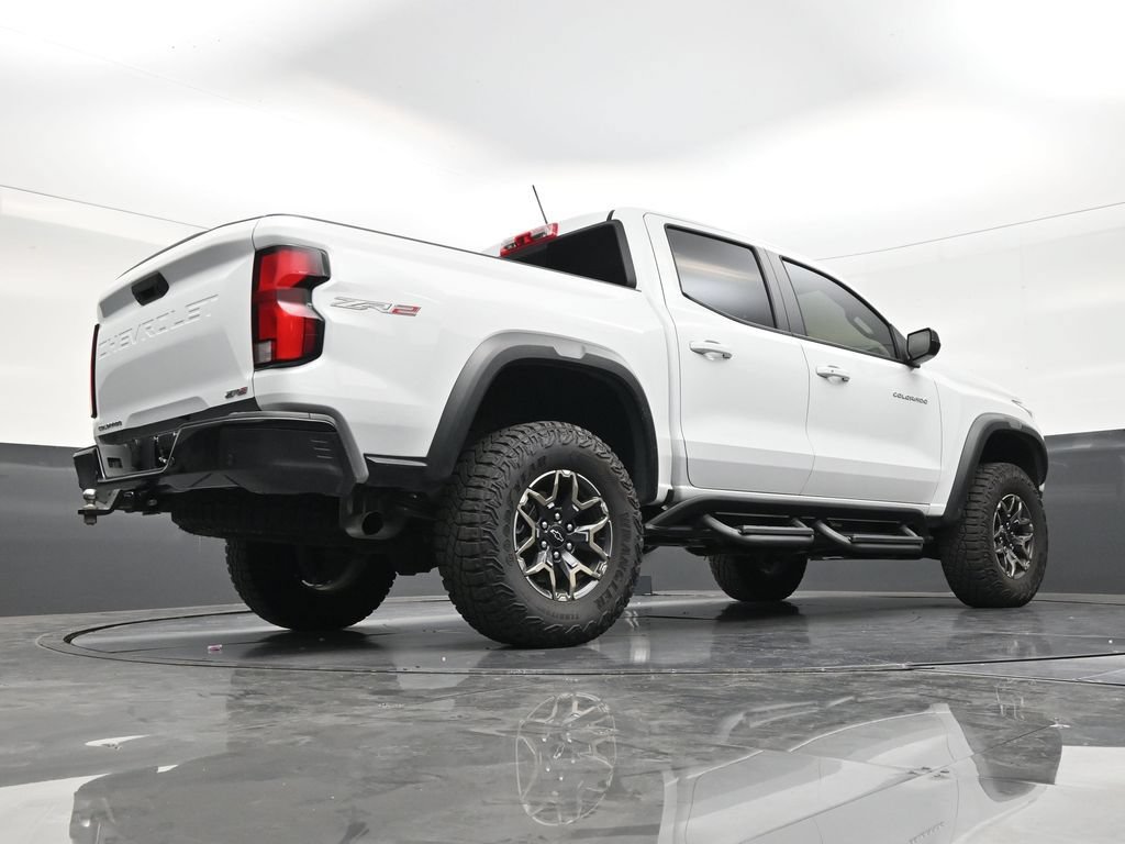 Used 2025 Chevrolet Colorado ZR2 AWD/4WD image 24