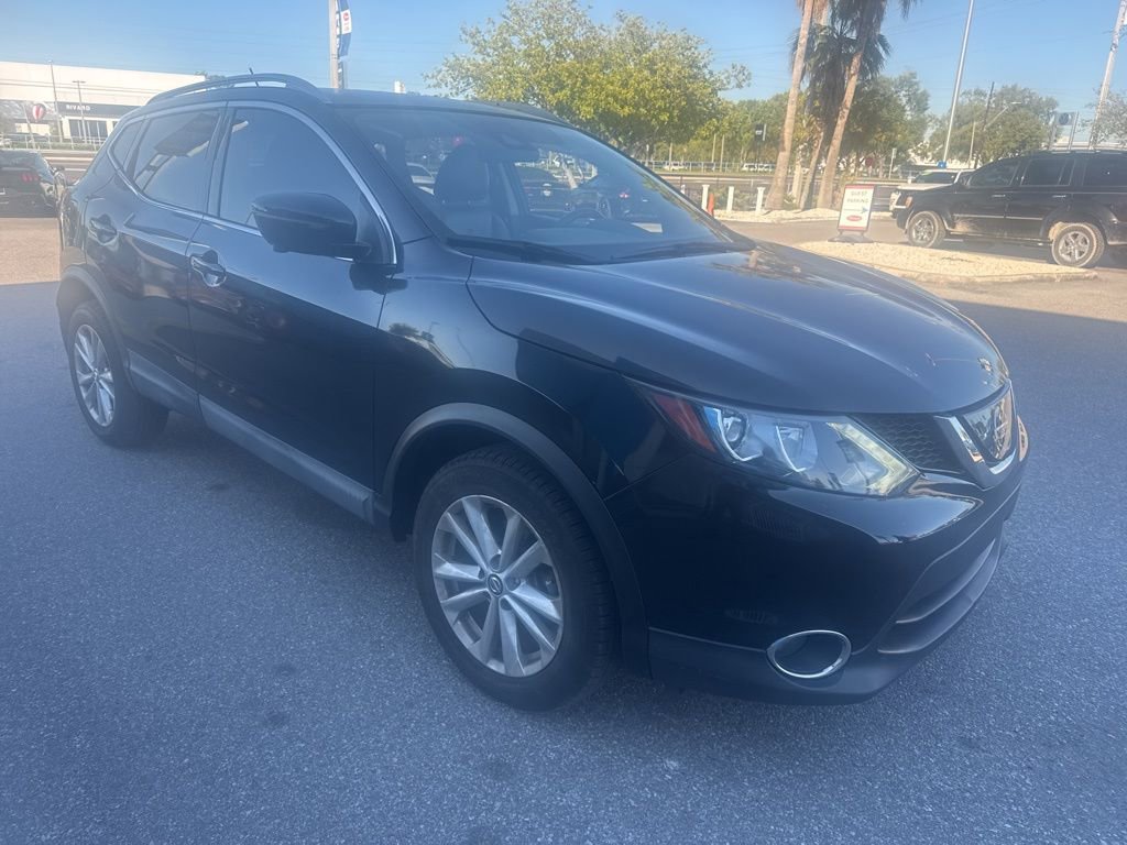 Used 2019 Nissan Rogue Sport SV w/ Technology Package image 4