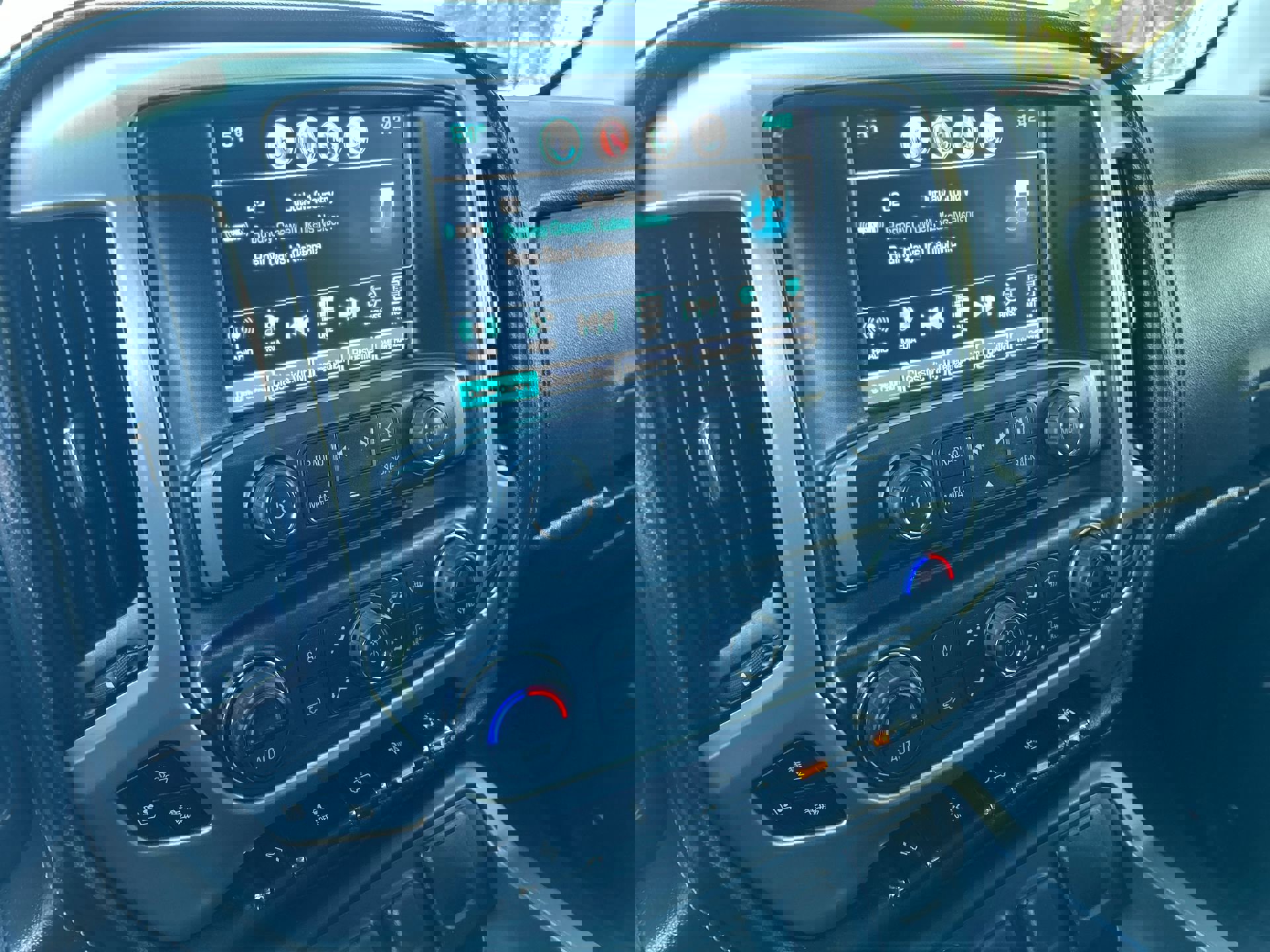 Used 2017 GMC Sierra 1500 SLT image 25