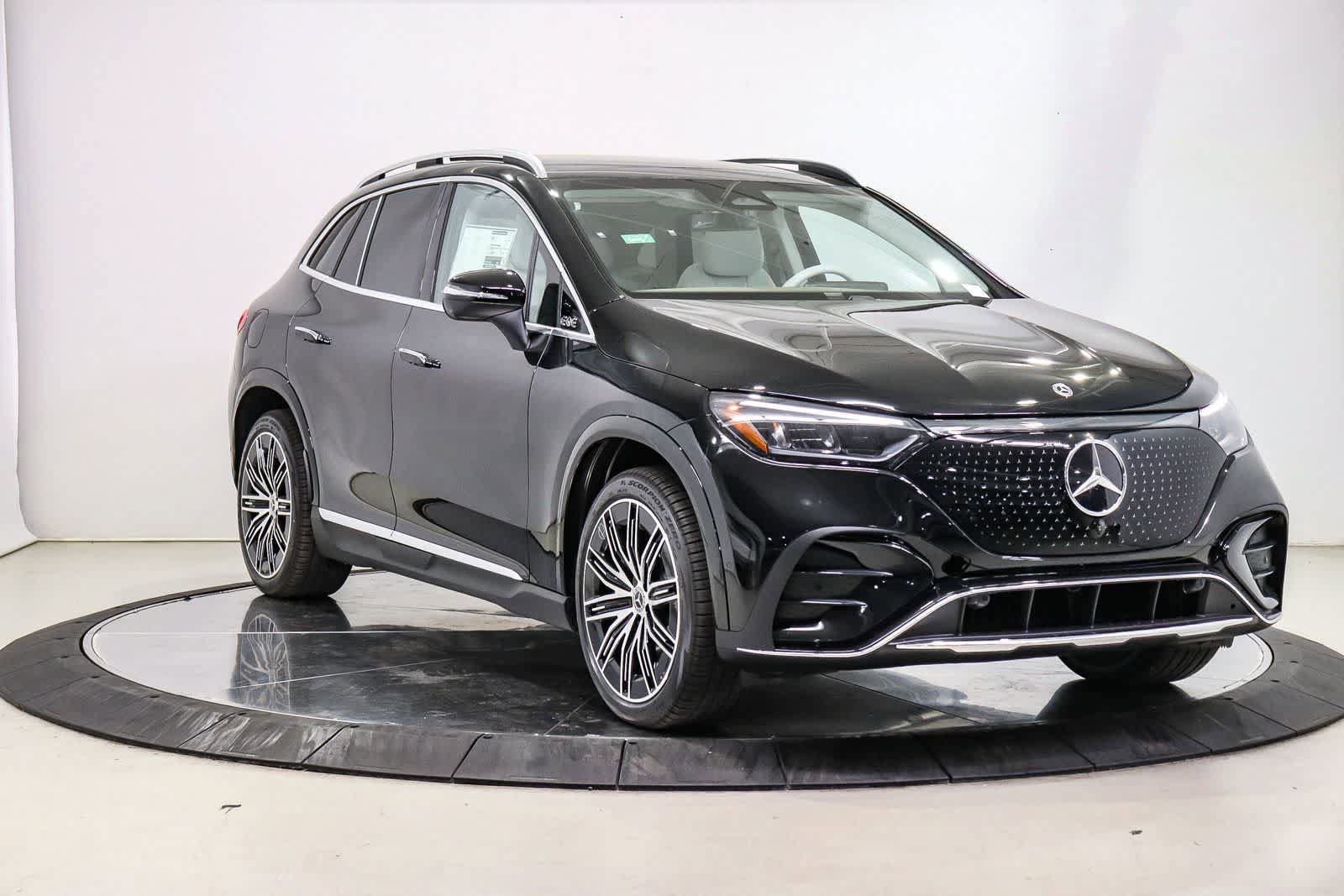 New 2026 Mercedes-Benz EQE 320 4MATIC SUV image 5