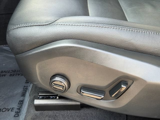 Certified 2024 Volvo XC60 T8 Core AWD/4WD image 8